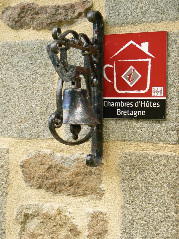 Chambres D'Hotes Du Vault Picot La Chapelle-aux-Filzméens Екстериор снимка